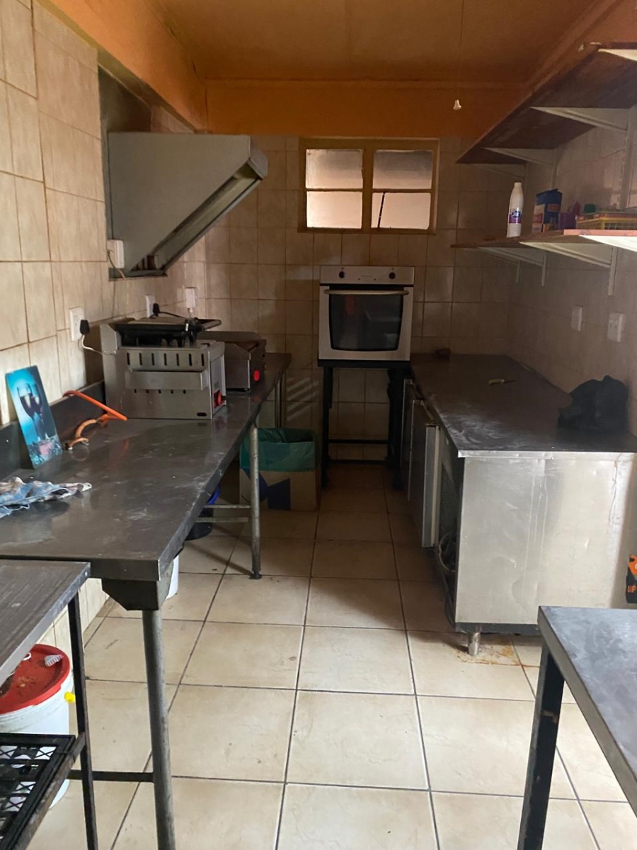 Commercial Property for Sale in Bergsig Western Cape